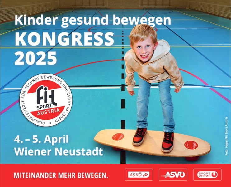 Bild Kinder gesund Bewegen Kongress 2025, Kind steht auf Brett und links von ihm sind die Informationen über den Kongress beschrieben